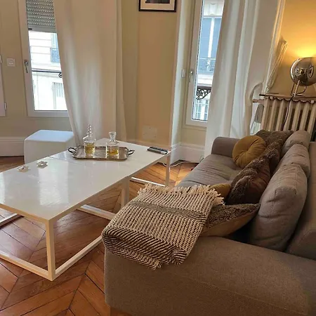 Apartment Eiffel Tower 4p - Passy - Quiet - *